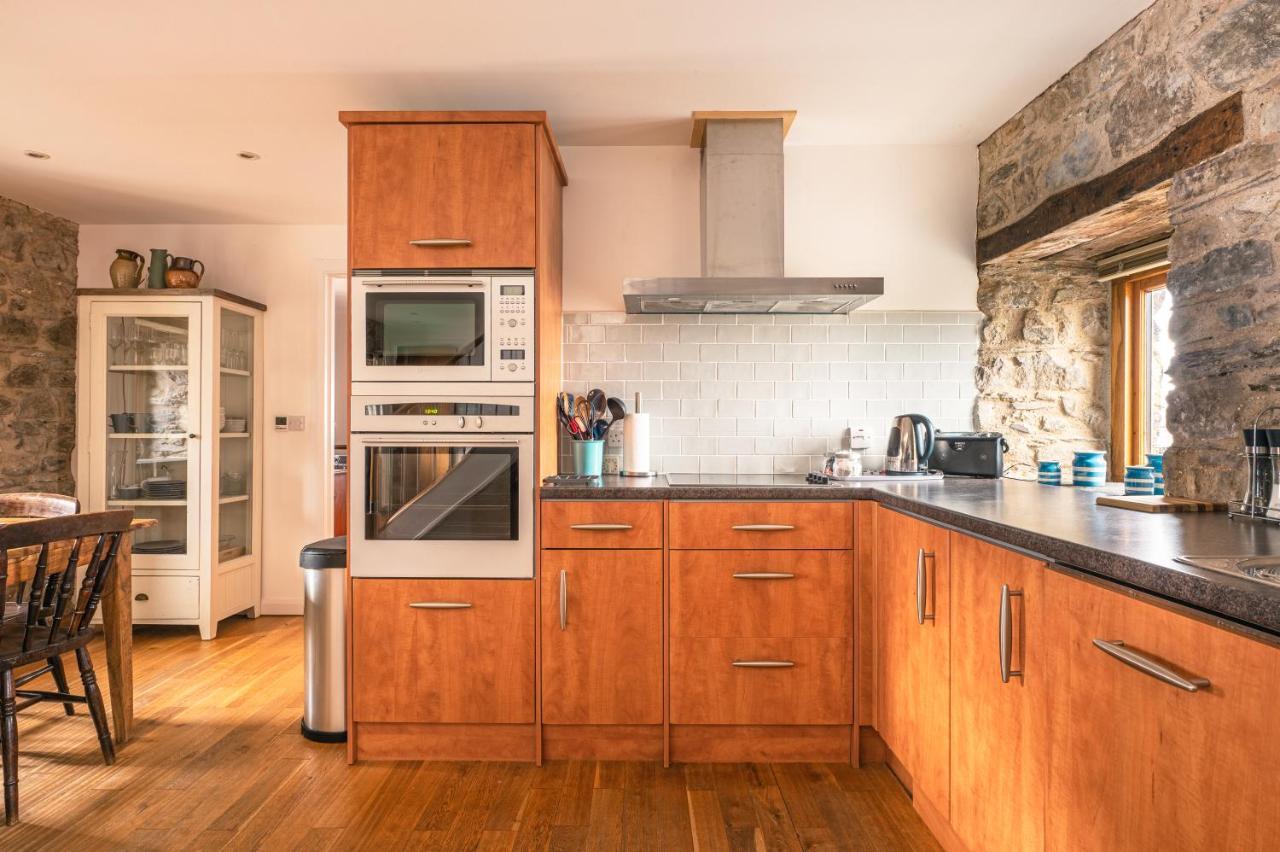Stunning Converted Granary In Heart Of St Davids Exterior foto