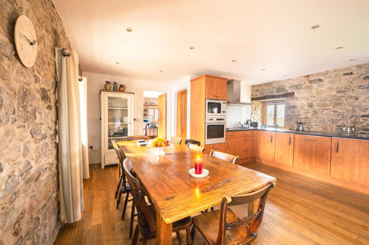 Stunning Converted Granary In Heart Of St Davids Exterior foto